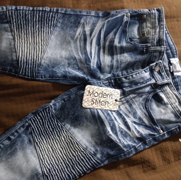 Modern stitch jeans - Picture 3 of 4